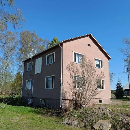 Loma-asunnot Talo Lahella Raution Kylan Keskustaa *